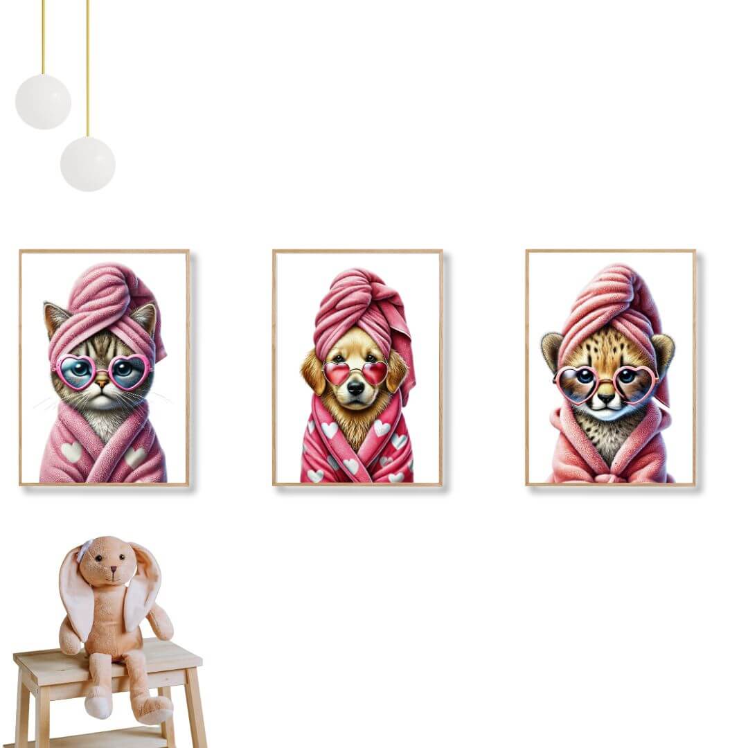 Trois affiches d'animaux avec serviettes roses, parfaites pour une chambre d'enfant. Art mural apaisant pour bébés.